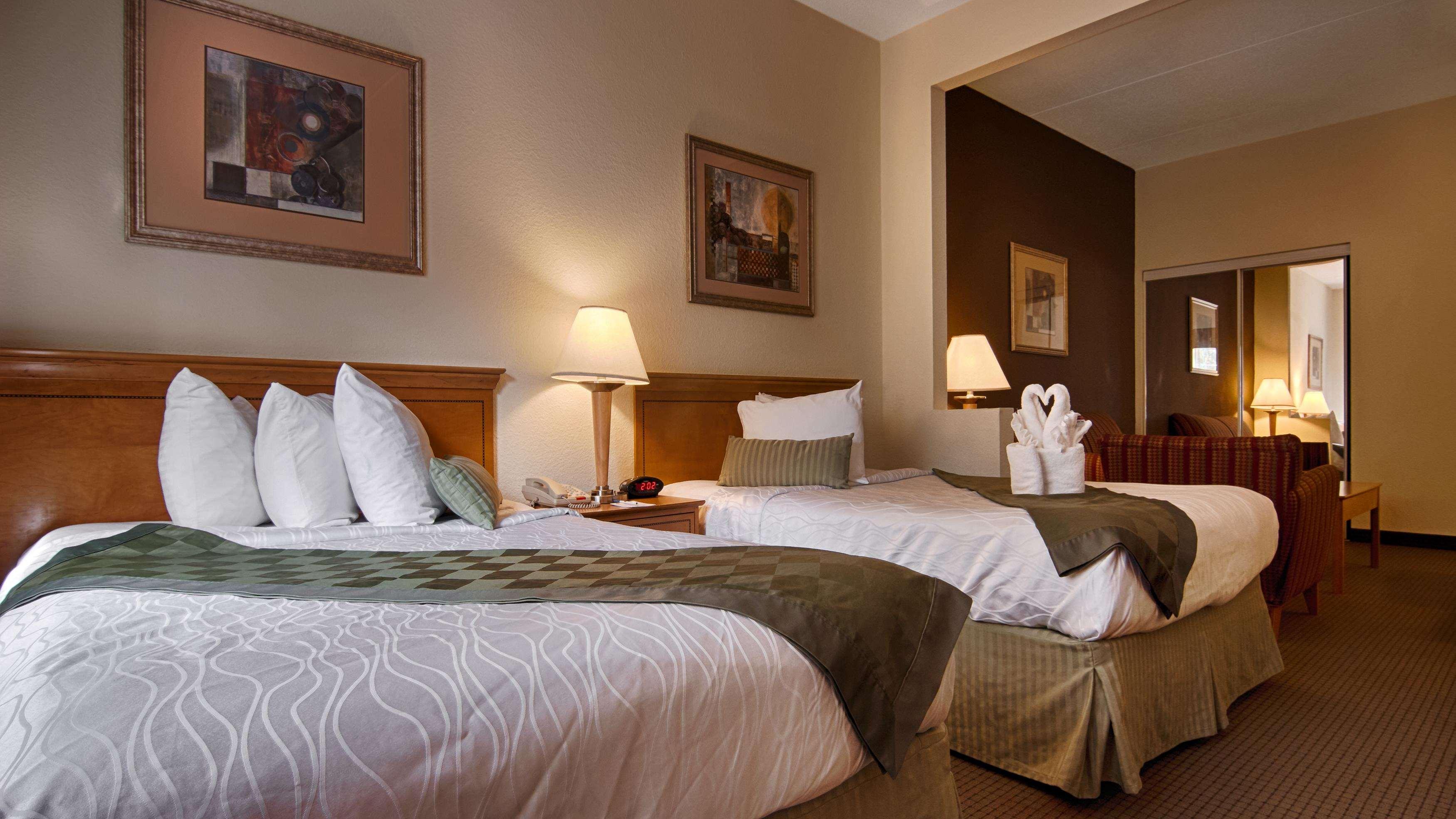Mini, Suite, 2 Double Beds, Sofa, Accessible