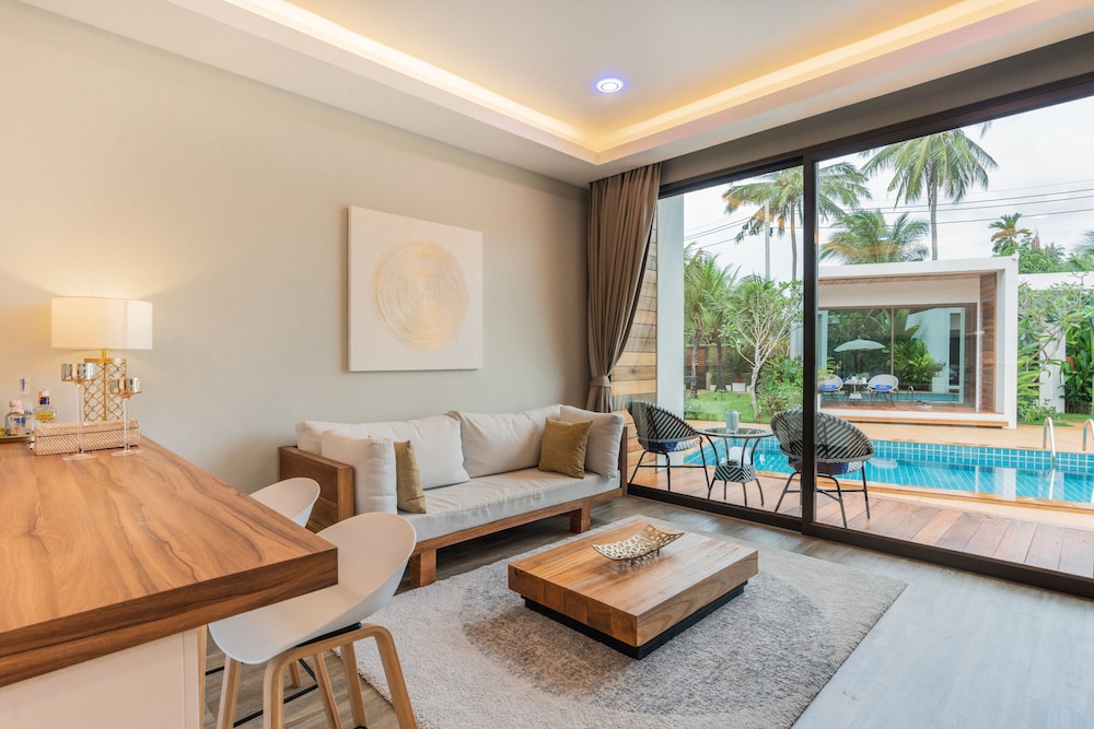 Zee Luxury Boutique Hotel 34/45