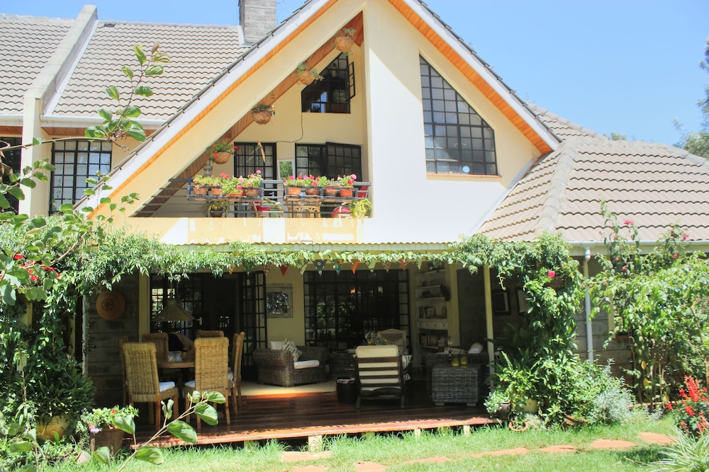 Hob House 2/49