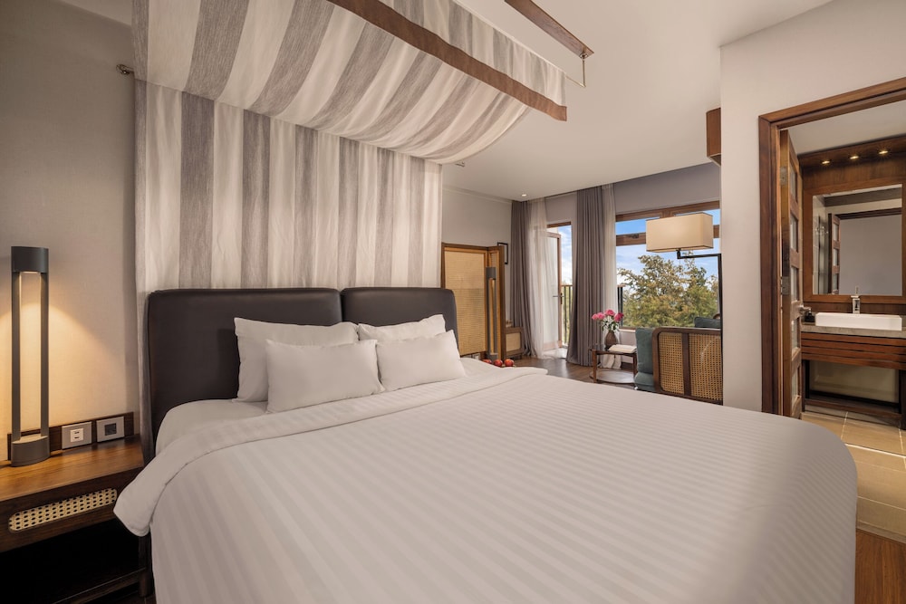 The Blossom Hoi An Ocean Front Hotel & Spa 12/50