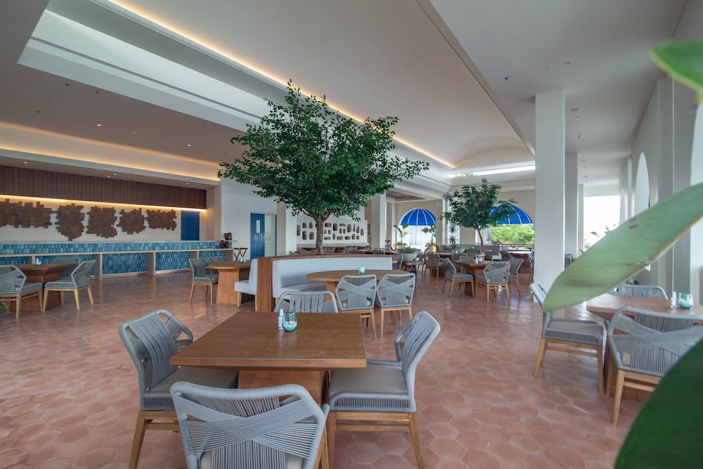 Royal Avila Boutique Resort 30/45