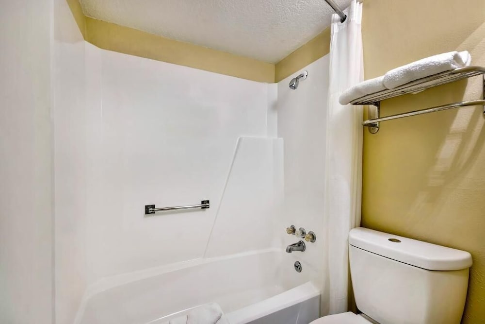 Motel6 Effingham, IL 47/50