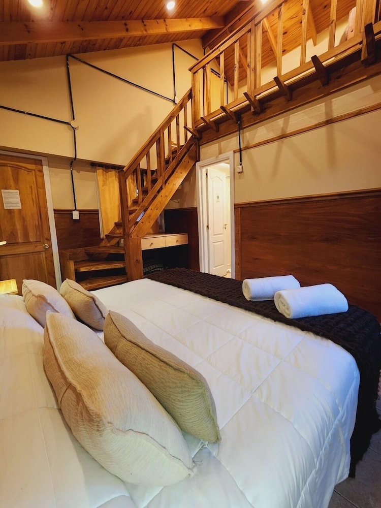Hotel Del Glaciar Libertador 24/64