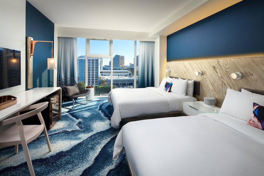 Superior, 2 Queen Beds, Ocean View, Balcony, Accessible