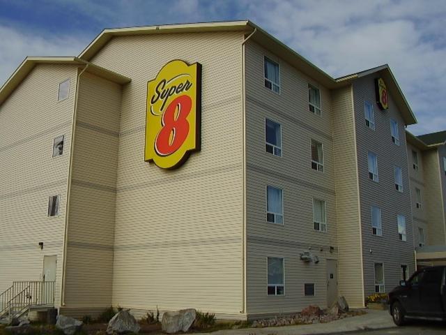 Super 8 by Wyndham Yellowknife 5/39