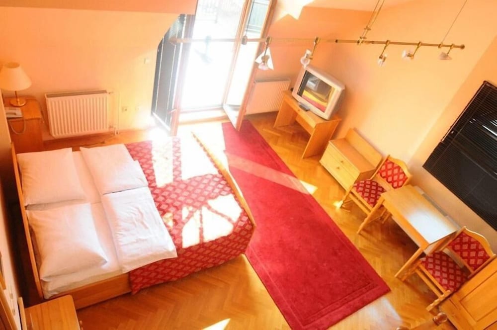 Hotel Vienna 24/55