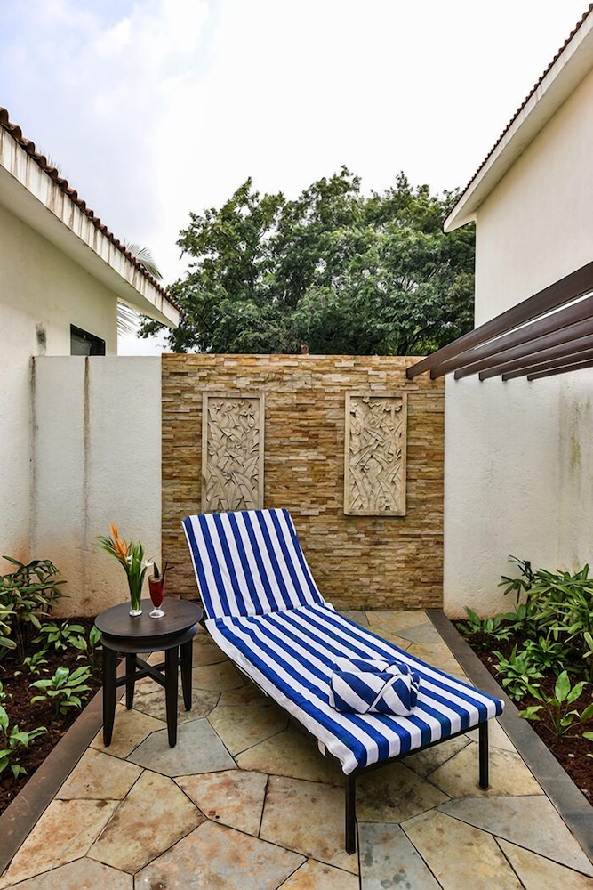 Tropicana Resort and Spa Alibaug 34/50