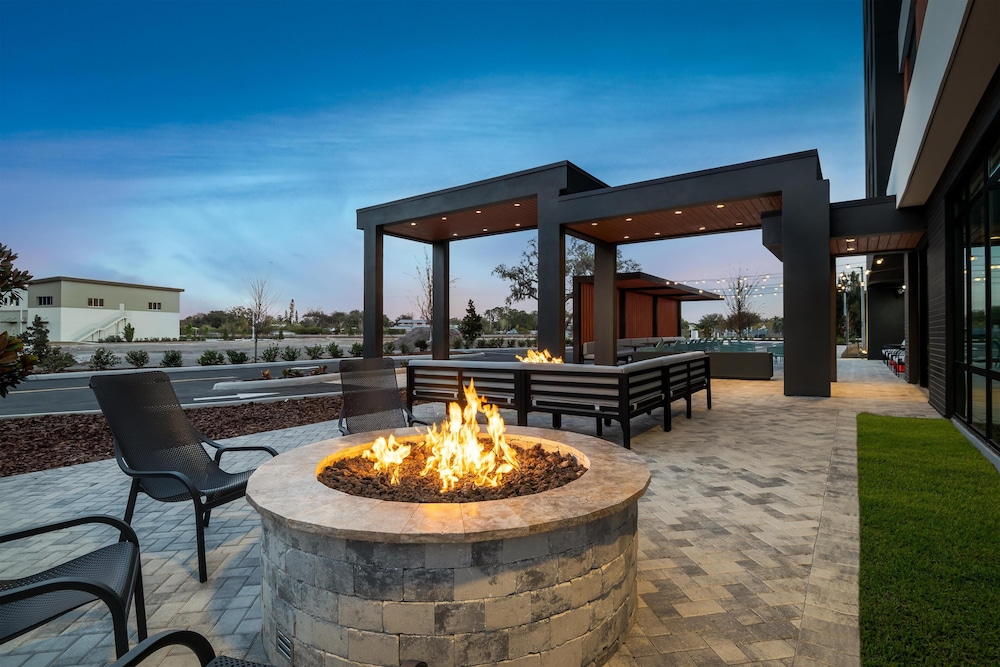 Home2 Suites by Hilton Riverview Tampa 46/54