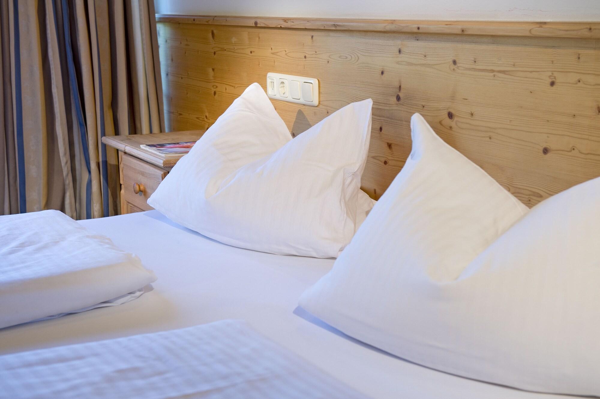 Ferienhotel Alpenhof 8/16