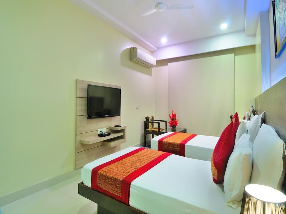 Hotel Sky Rich International 13/33