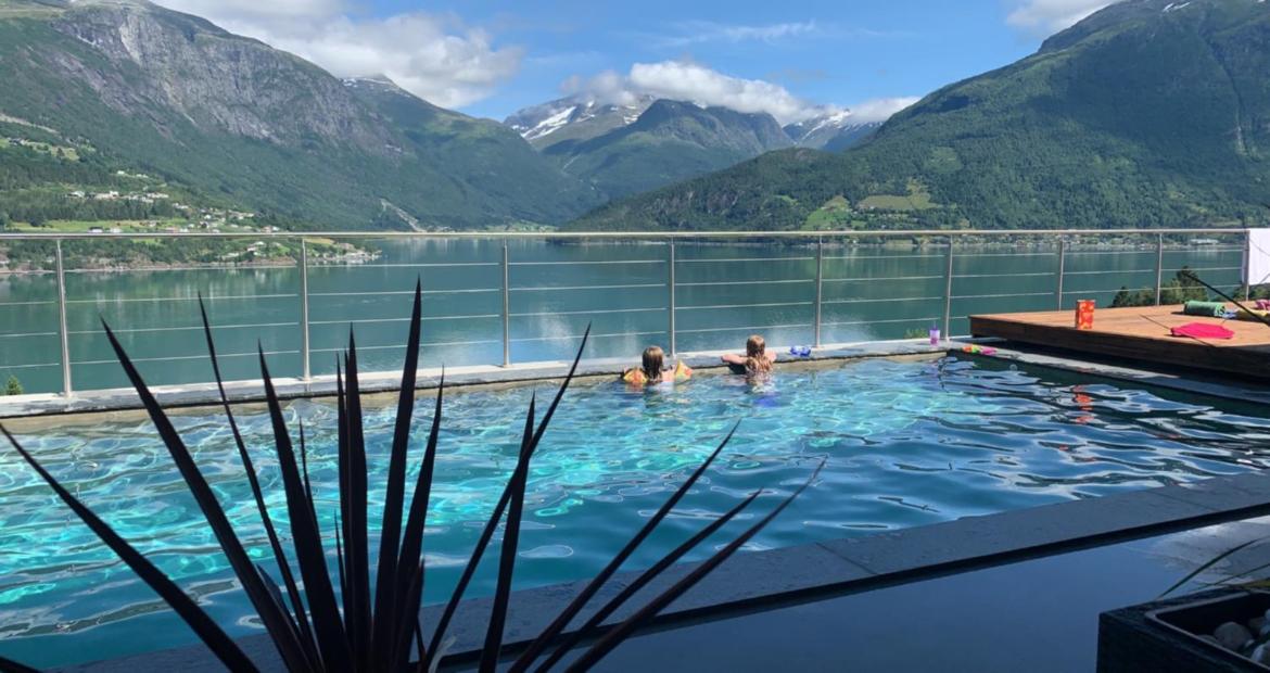 Olden Fjordhotel 30/50