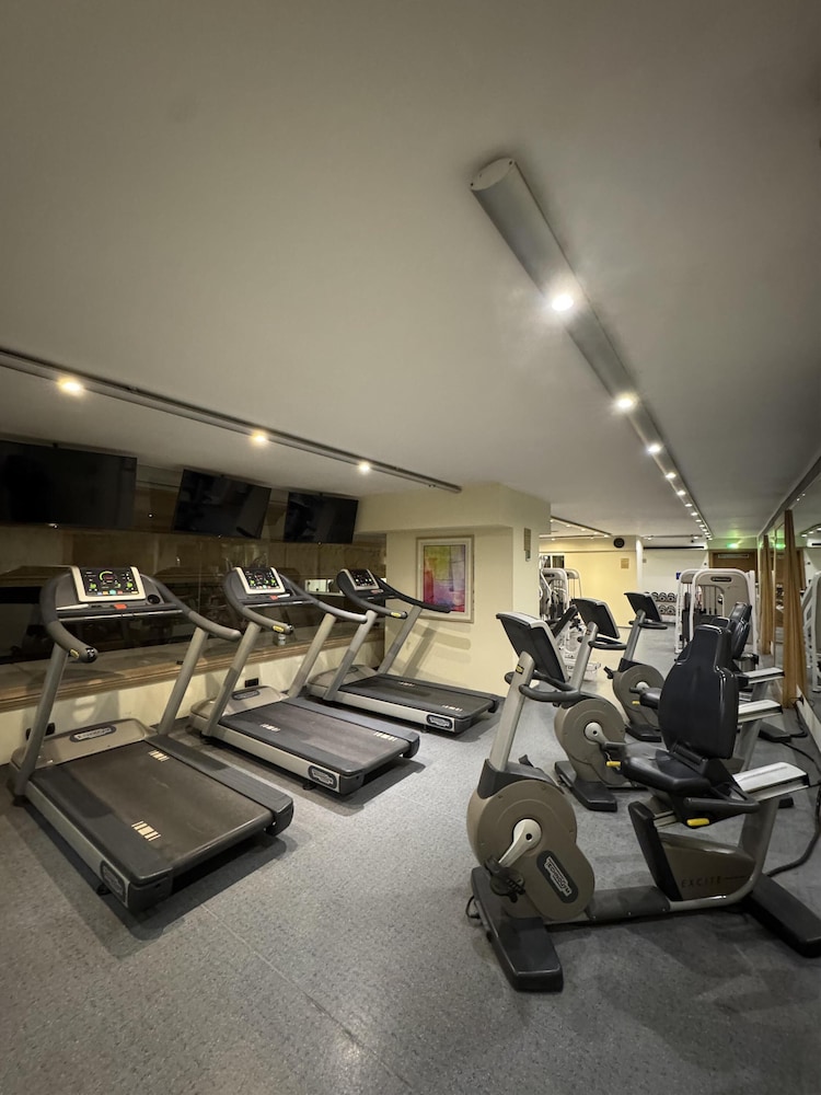 Radisson Blu Martinez Beirut 44/72