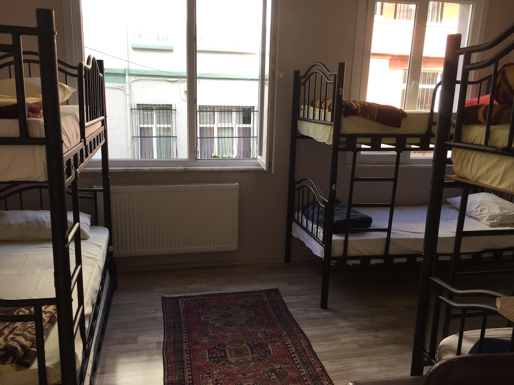 Avrasya Hostel 31/50