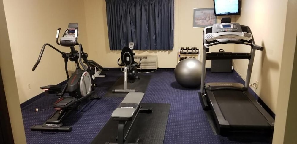 Hometown Inn Suites 29/50