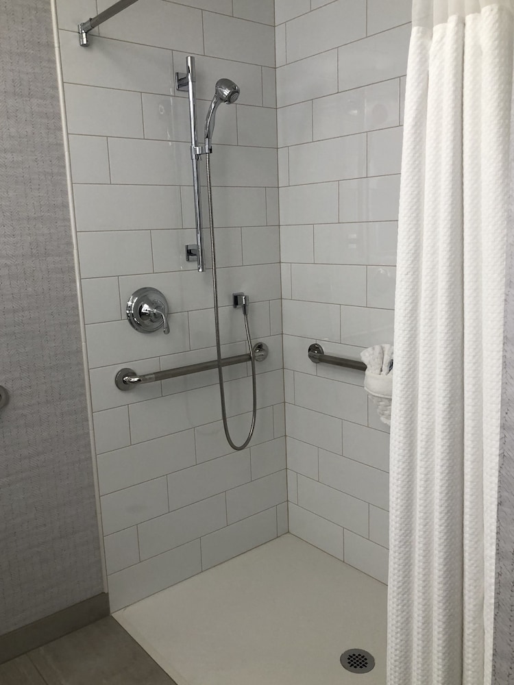 Best Western Premier Pasco Inn & Suites 16/64