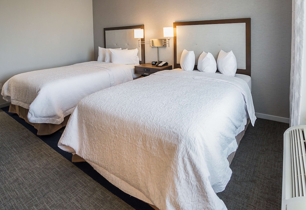 Hampton Inn & Suites Colleyville DFW Airport West 16/50