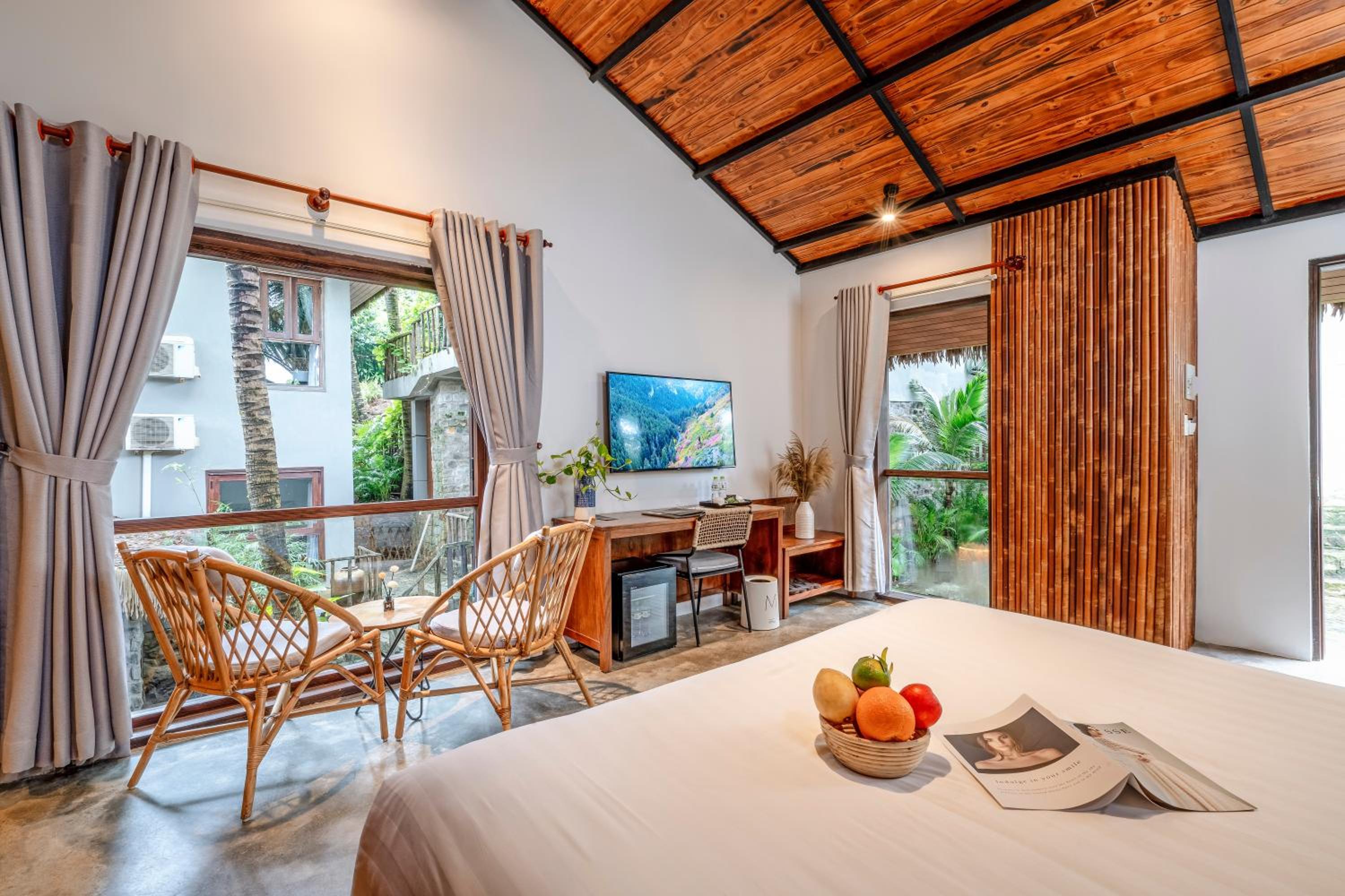 Cozy, Tropical, Village, Double Bed