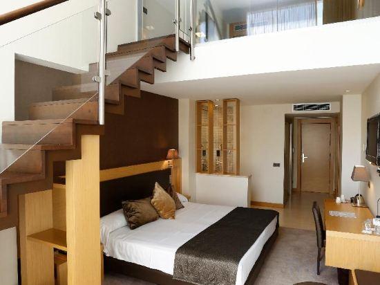 Duplex, Double Bed