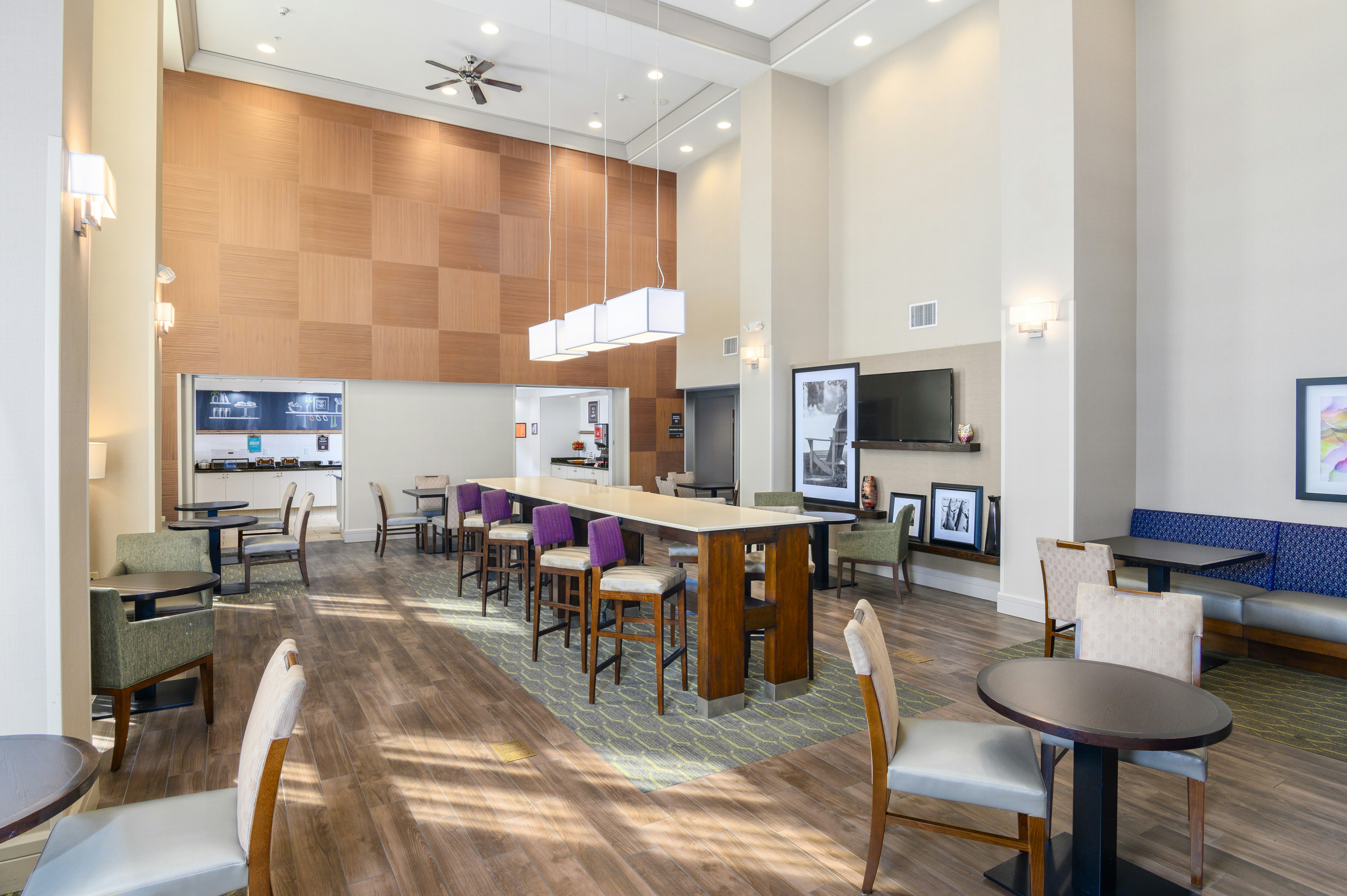 Hampton Inn & Suites Hartford - Manchester 52/61
