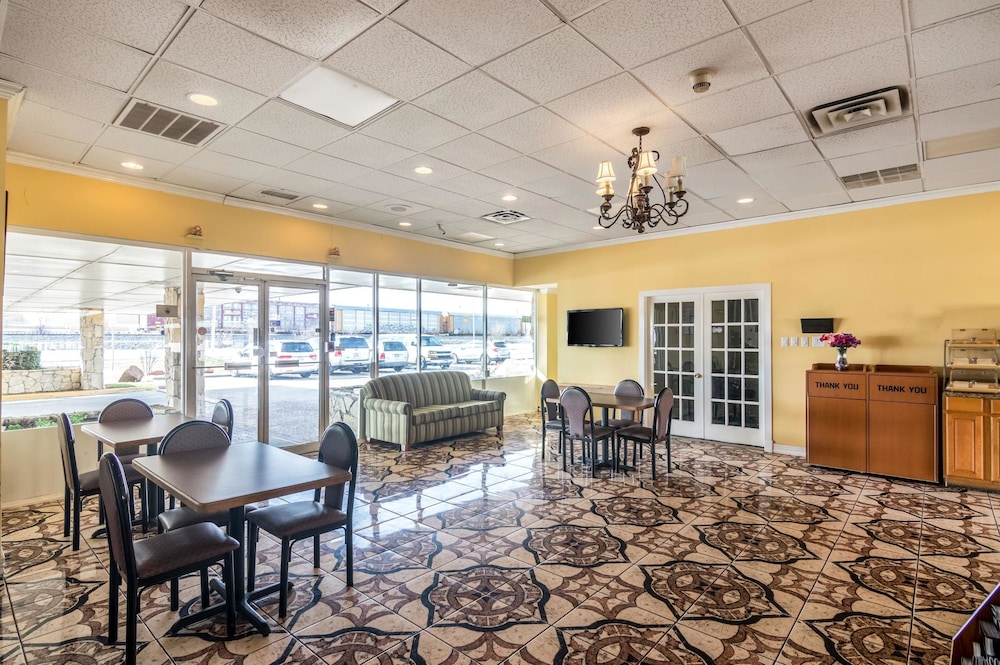 Rodeway Inn Arlington Entertainment District Area 31/41
