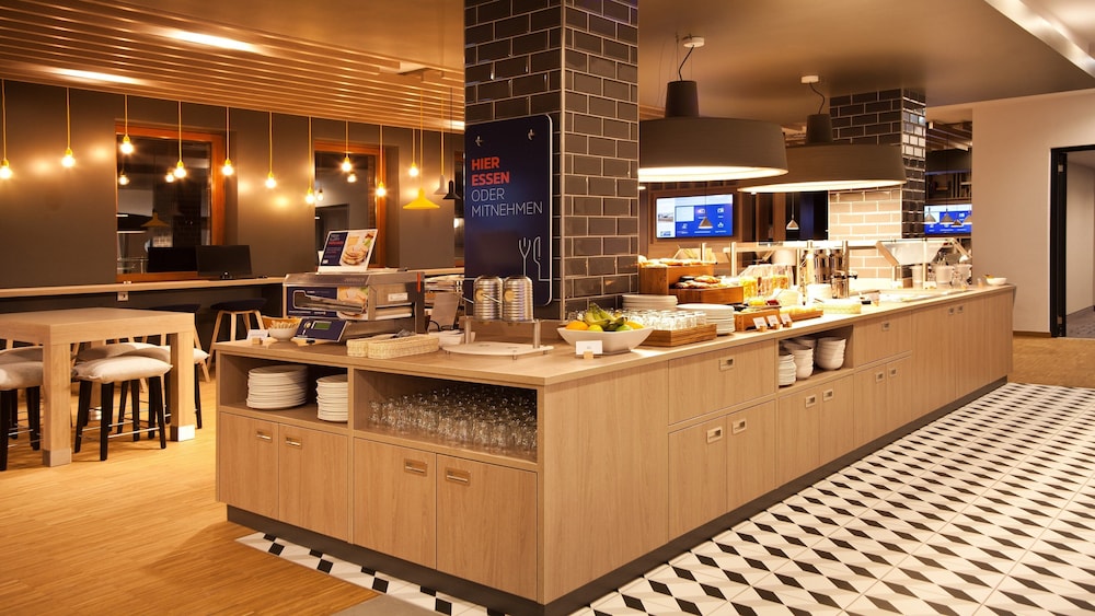 Holiday Inn Express Saarbrucken 39/57