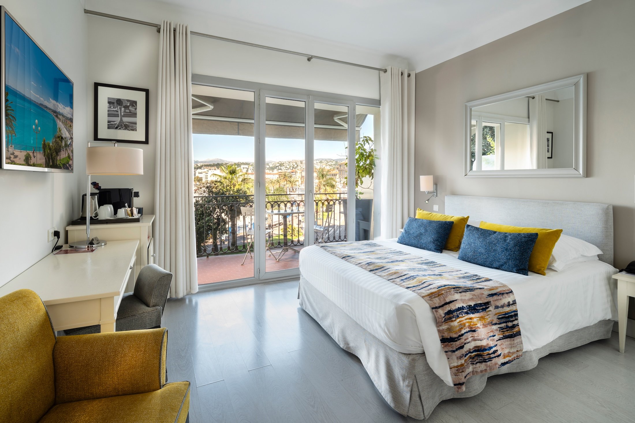 Hotel Suisse Nice 4/26