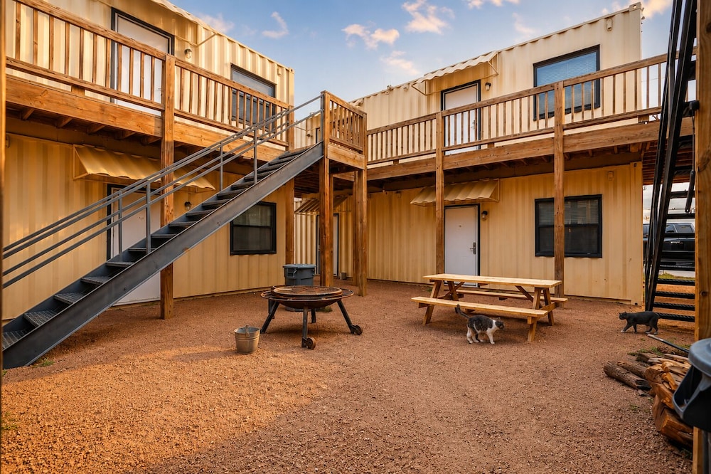 OYO Hotel Big Lake Hwy 137 TX 40/49