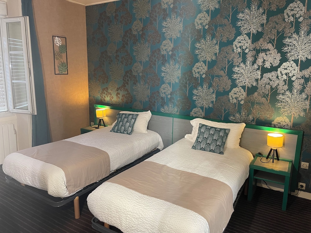 P'TIT DEJ-HOTEL COGNAC LA RESIDENCE 7/47