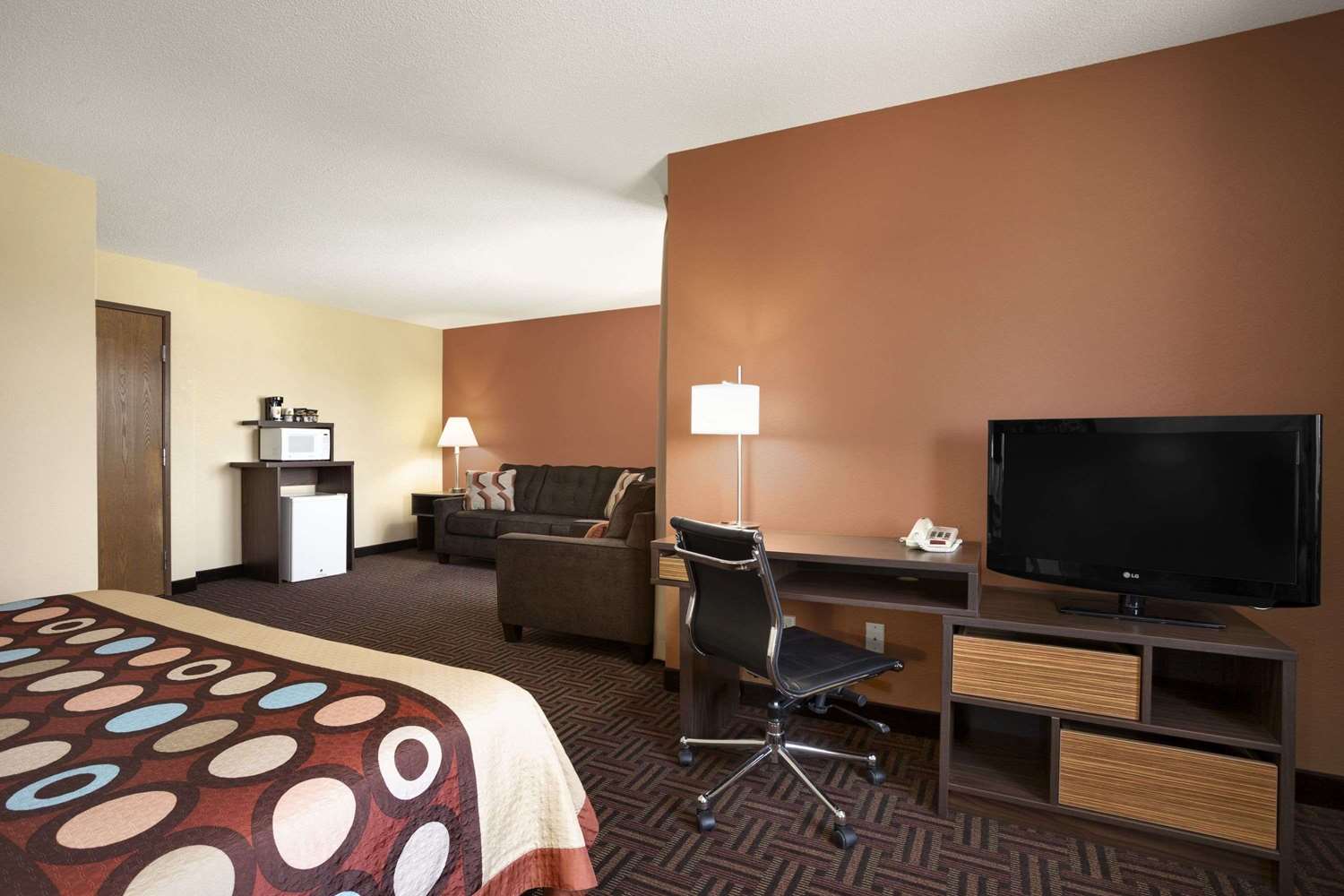 Super 8 By Wyndham Carbondale 22/23