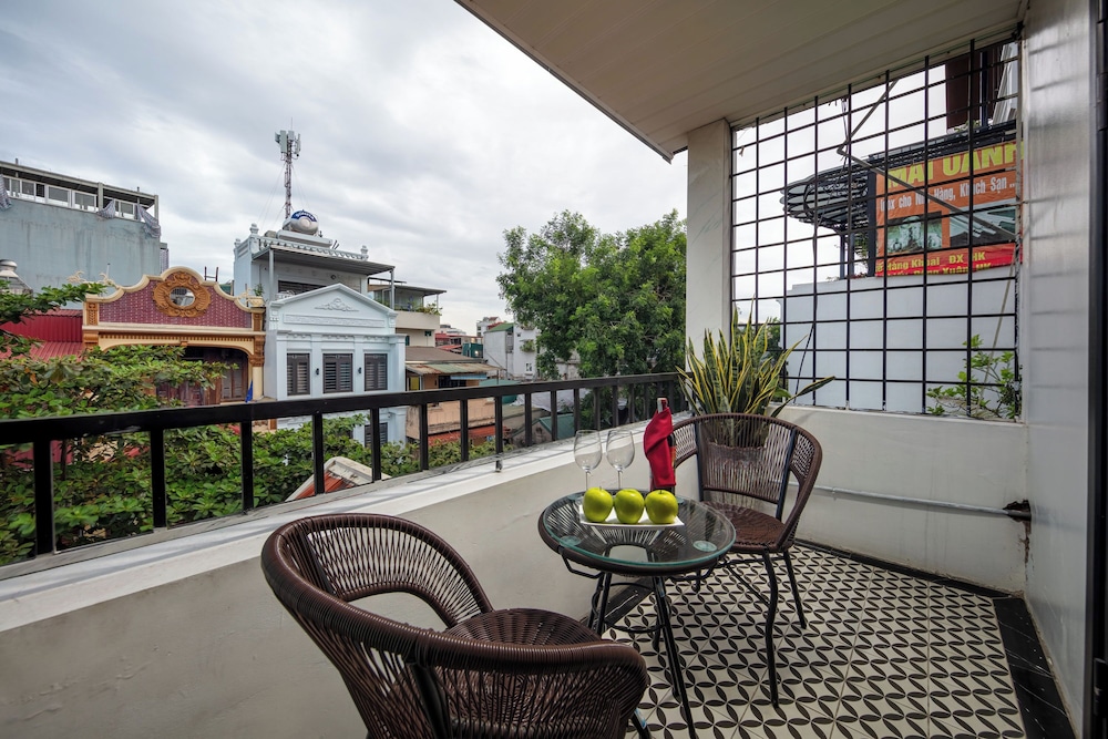 Hanoi Ancient Paradise Hotel (ex Hanoi Old Town Hotel) 39/60