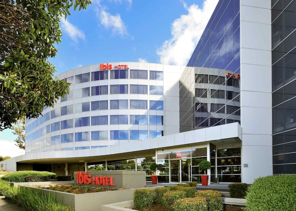 IBIS MELBOURNE GLEN WAVERLEY 4/76