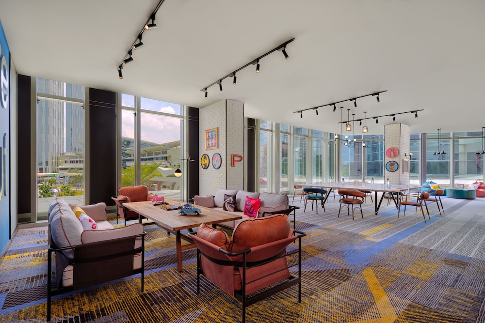 Moxy Putrajaya 18/40
