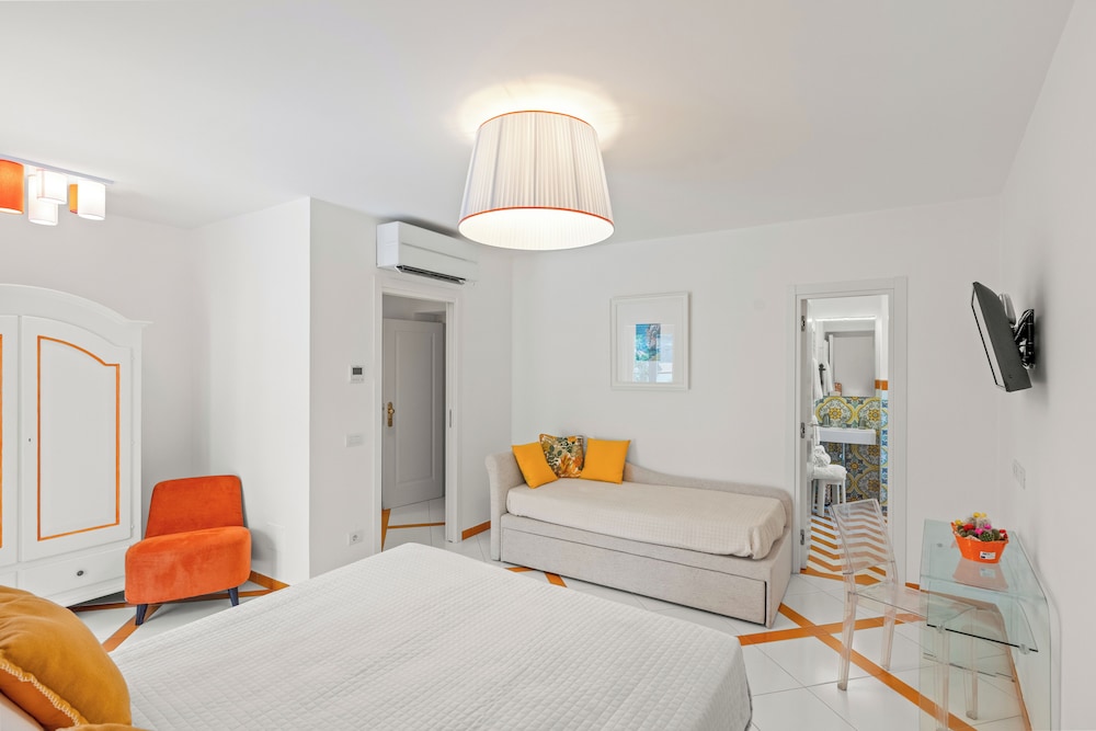 2 Bedrooms, Apartment, 2 Double Beds, Terrace