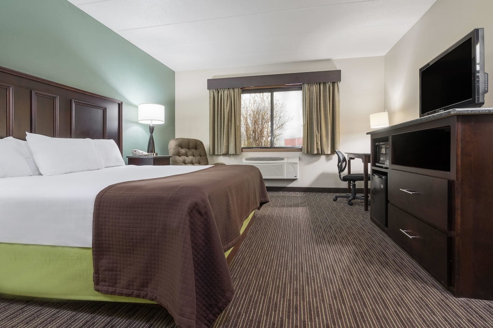 Americinn By Wyndham West Salem 11/26