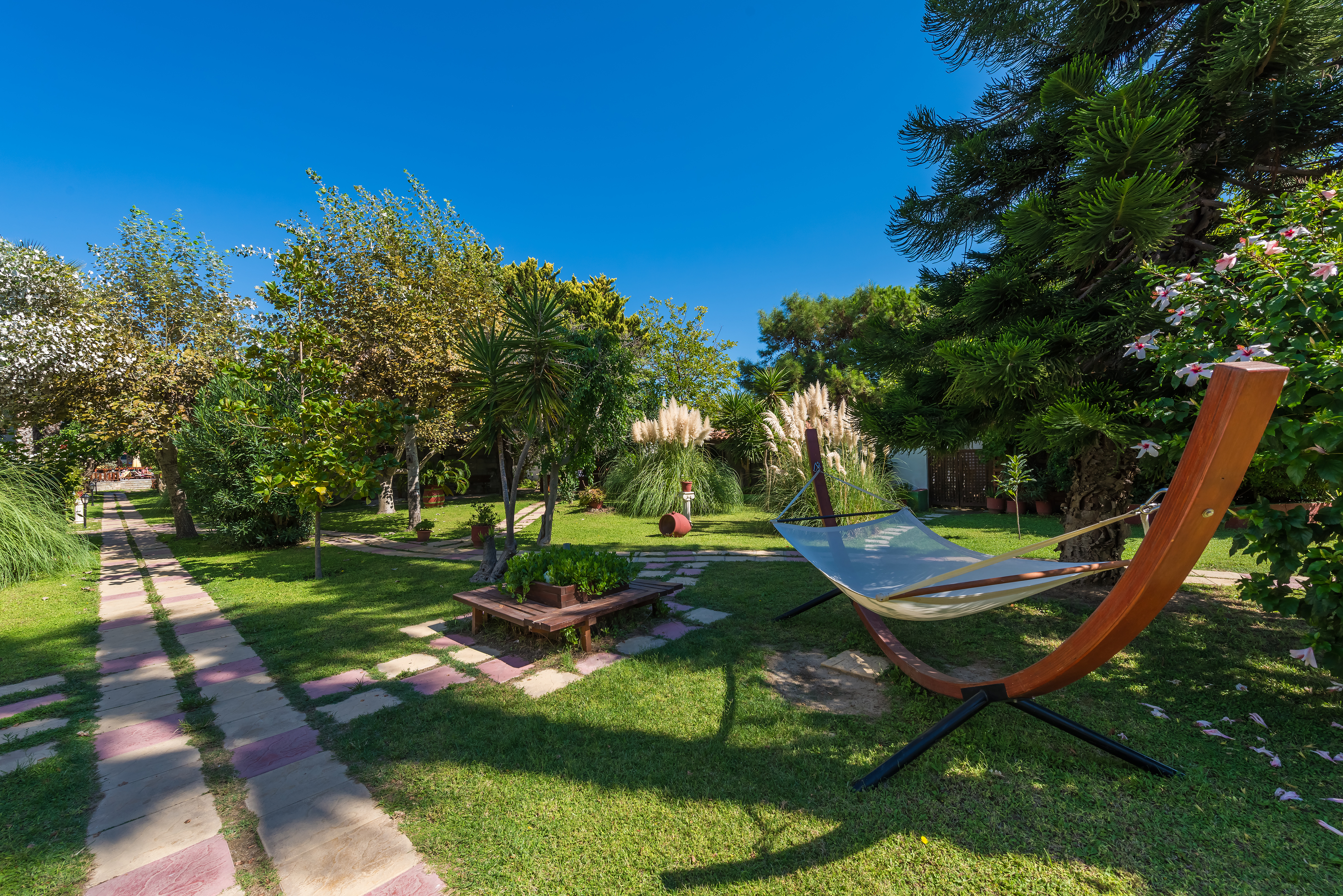 Gaia Garden Hotel 25/50