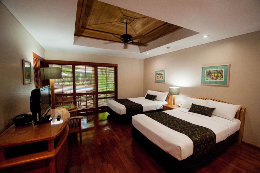 Island, Suite, 2 Double Beds