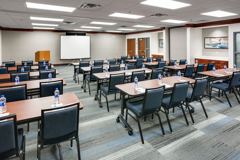 HYATT house Boston/Waltham 54/66