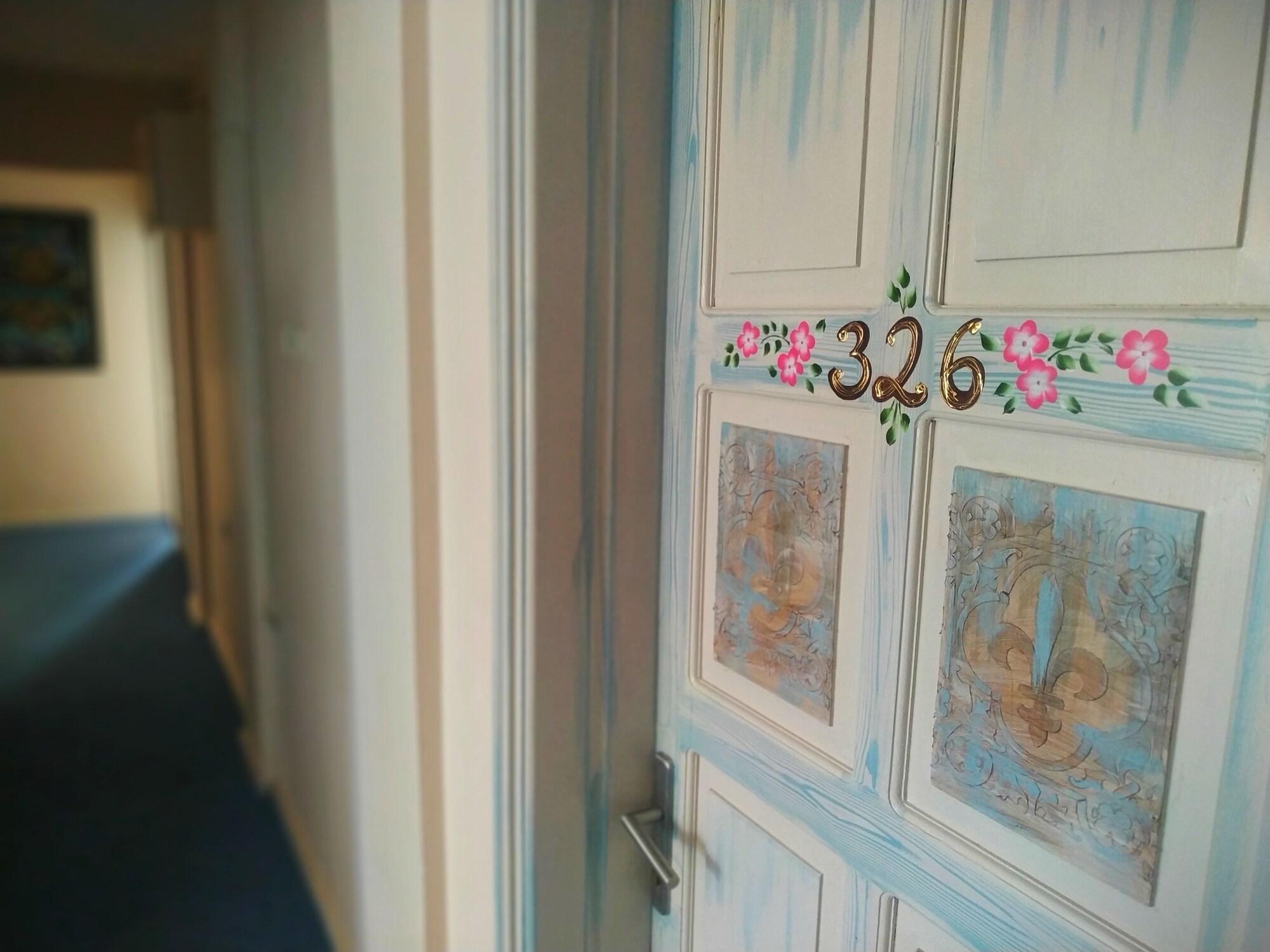 Yalcin Hotel 48/63