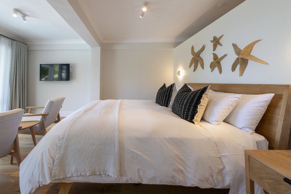 Hide Away Guest House 32/70