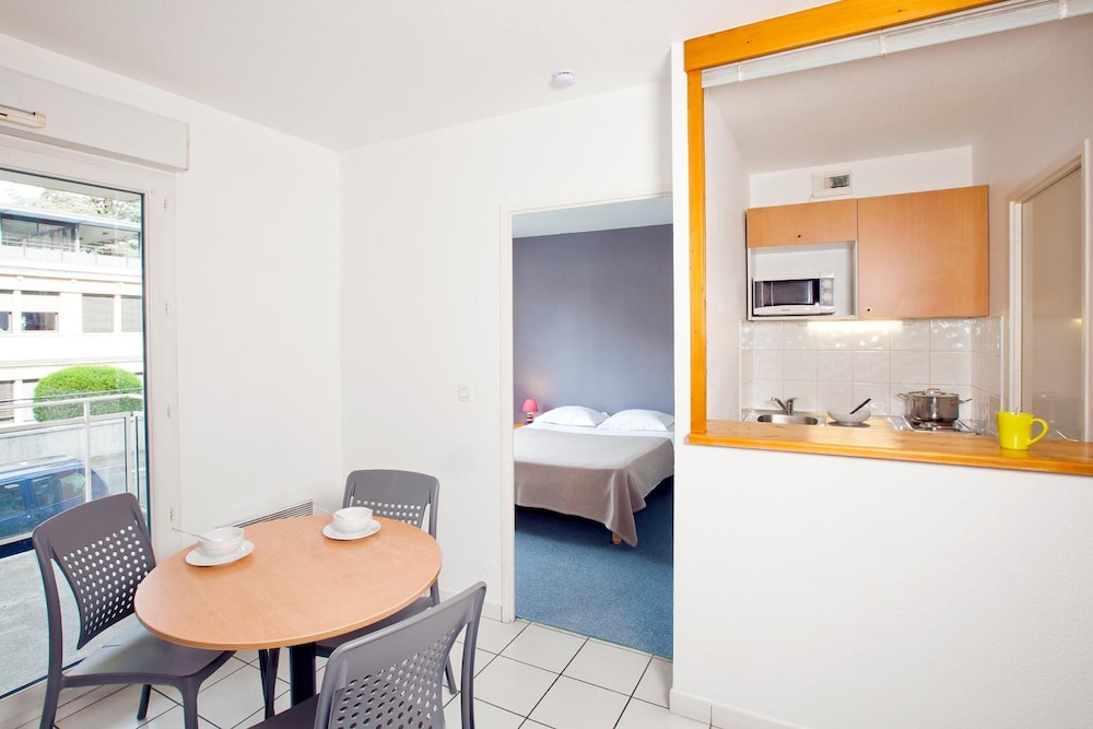 Sejours Et Affaires Annecy Pont Neuf 23/26