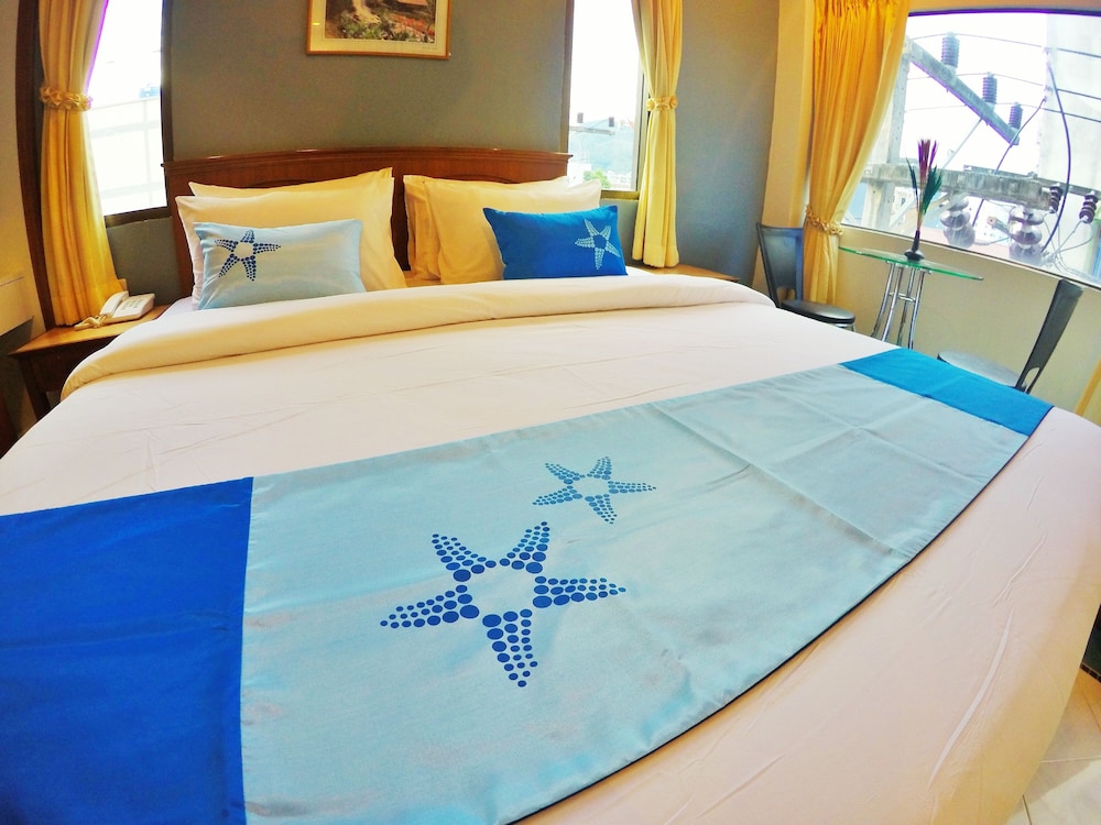 Sea Front Home 66/70