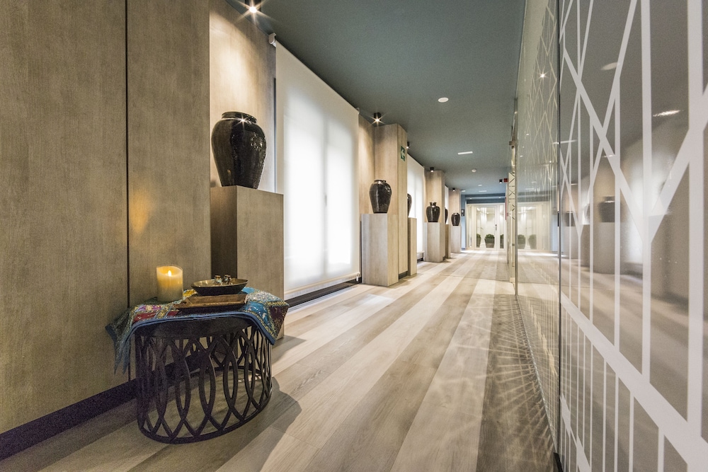 Catalonia Granada 43/65