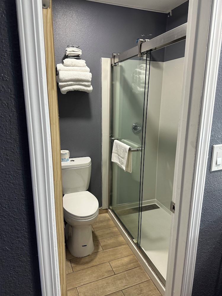 غرفة قياسية بسريرين كوين، Fireside Inn Santa Cruz 8/8