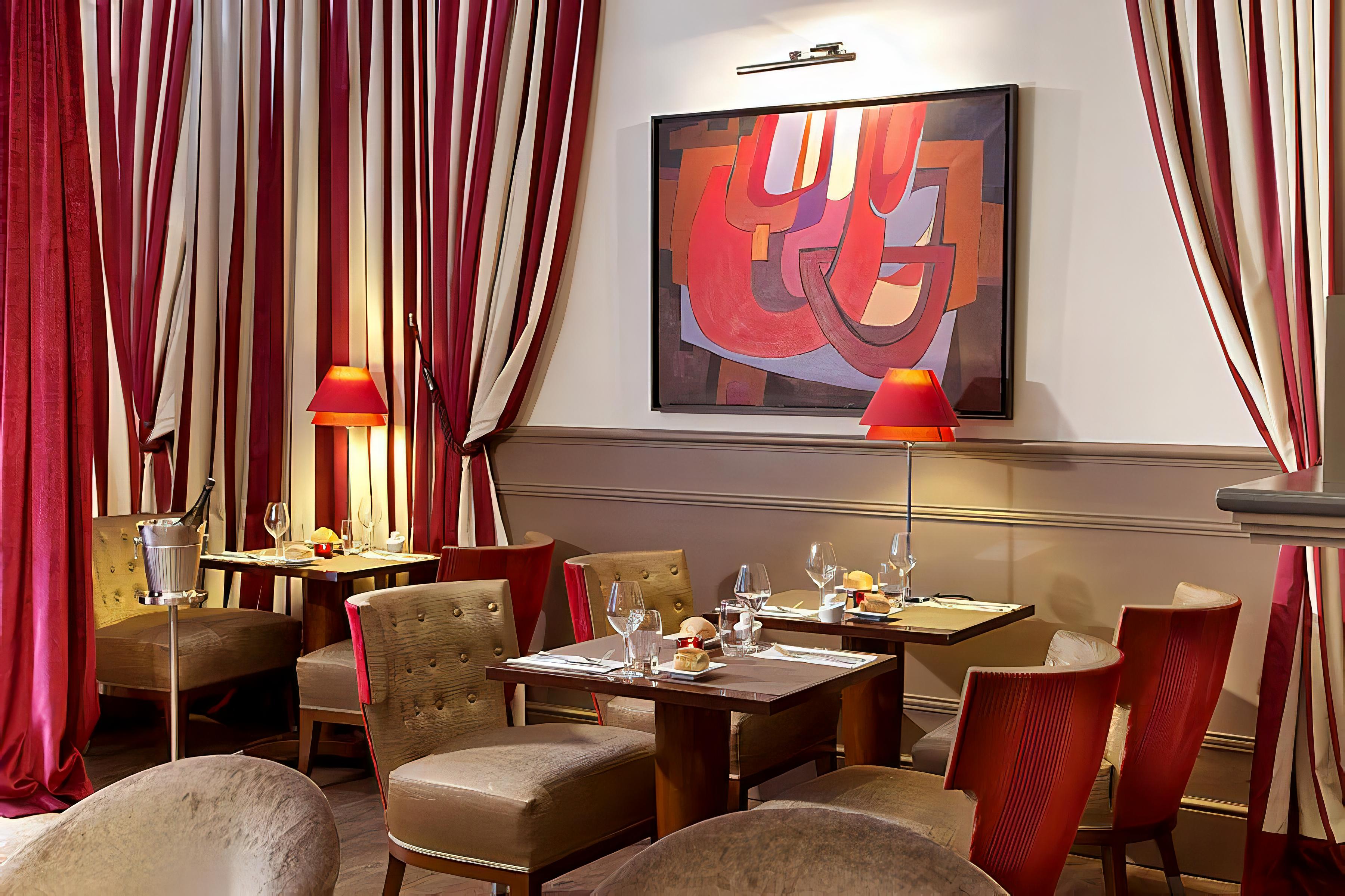 HOTEL CALIFORNIA CHAMPS ELYSEES 44/52