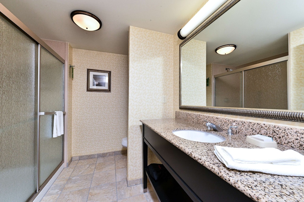 Hampton Inn Ellsworth/Bar Harbor 25/41