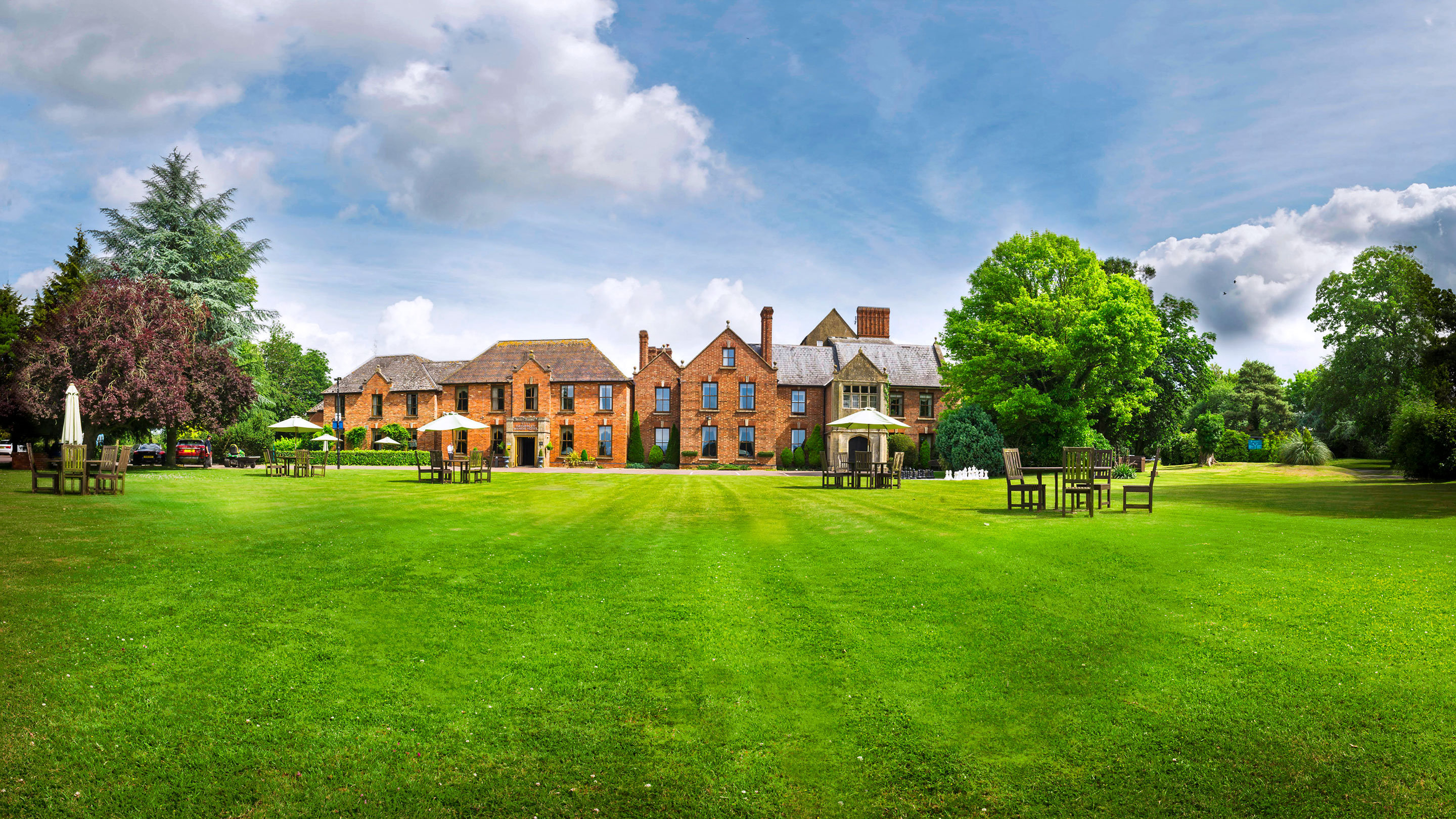 Hatherley Manor Hotel and Spa 38/39