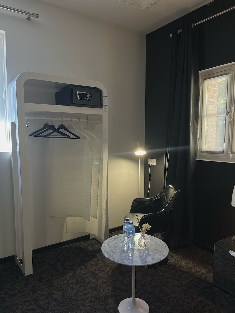 Art Hotel Rochecorbon 45/74