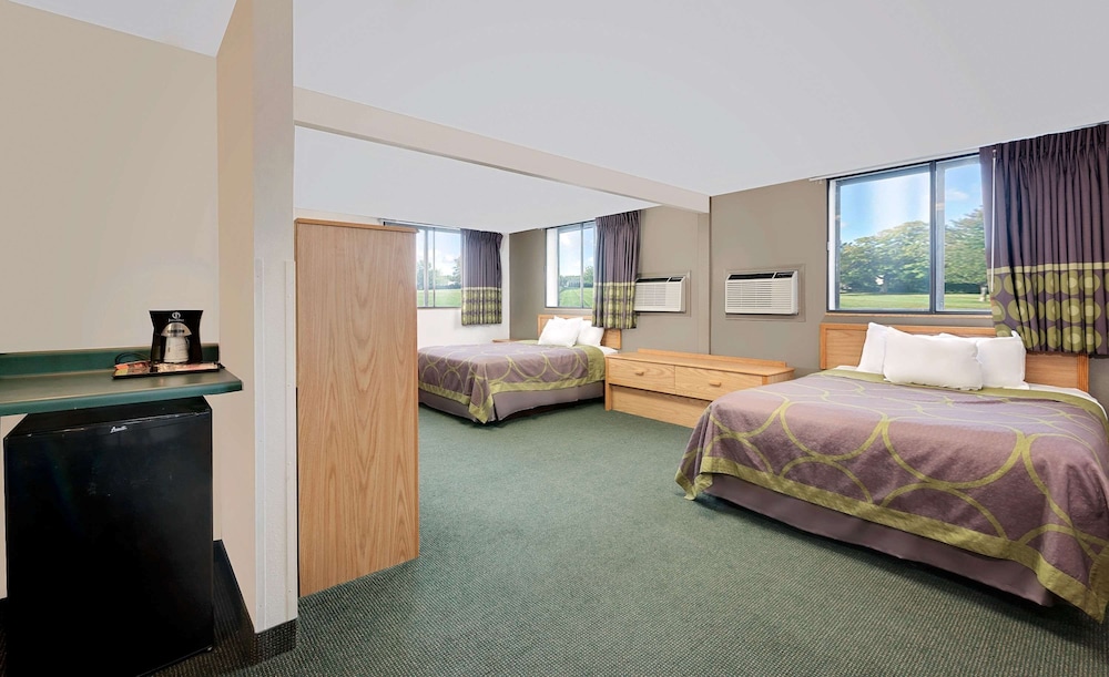 Suite, 2 Queen Beds, Fairbridge Inn And Suites 2/8