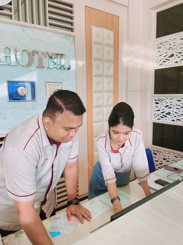 Blitz Hotel Batam Centre 10/37