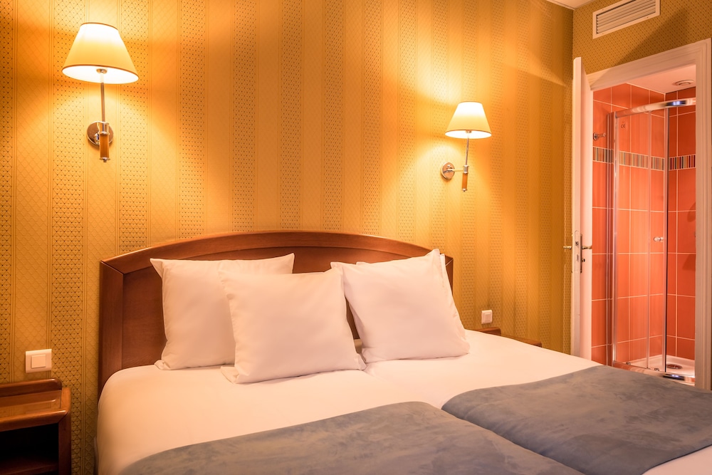 HOTEL CHARLEMAGNE 20/53